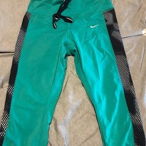 Nike crop pants